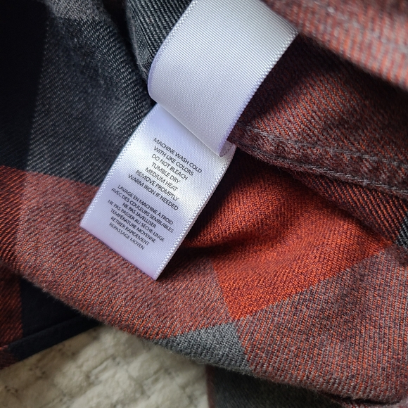 Untuckit Men's Longs Sleeve Fannel Shirt Plaid Size 2XL - Picture 3 of 10